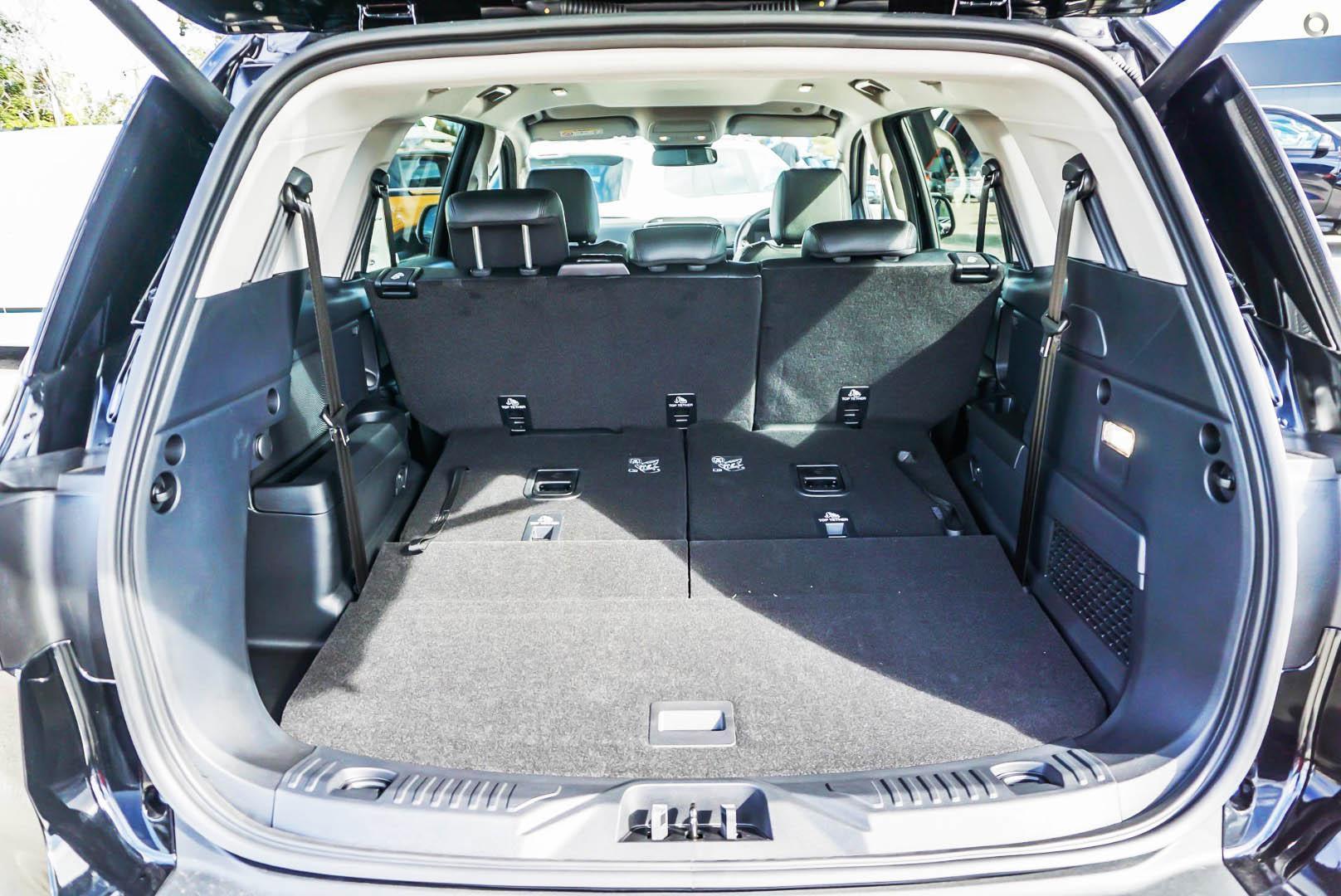 2026 Ford Everest Sport — photo 10