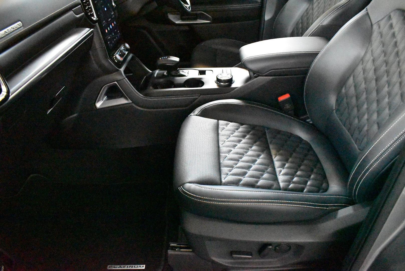 2025 Ford Everest Platinum — photo 7