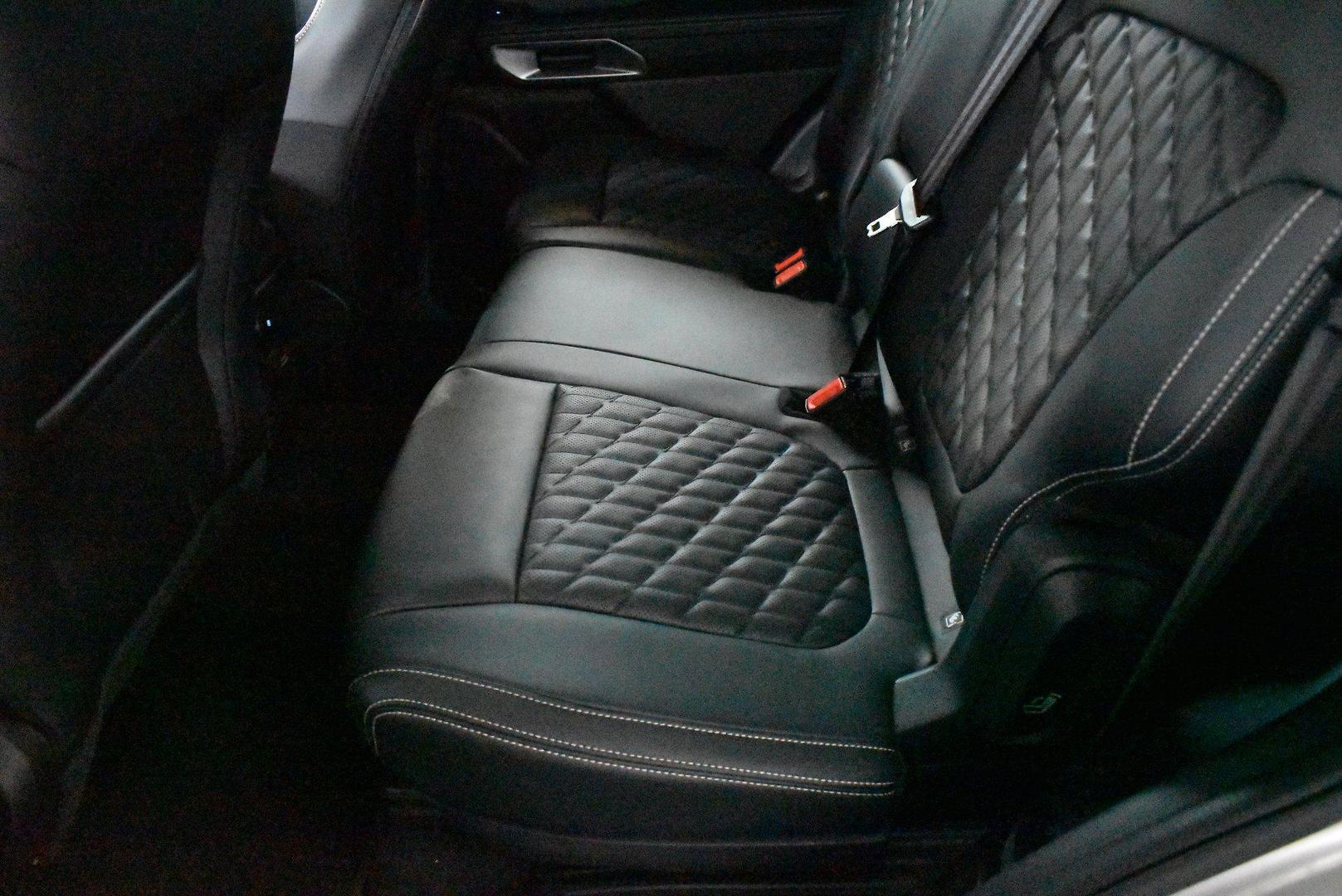 2025 Ford Everest Platinum — photo 8