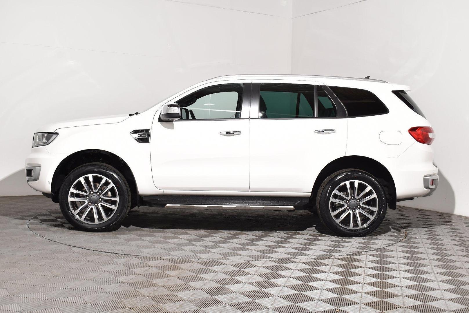 2022 Ford Everest Titanium — photo 10