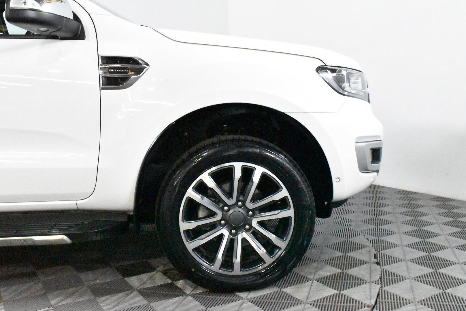 2022 Ford Everest Titanium — photo 17