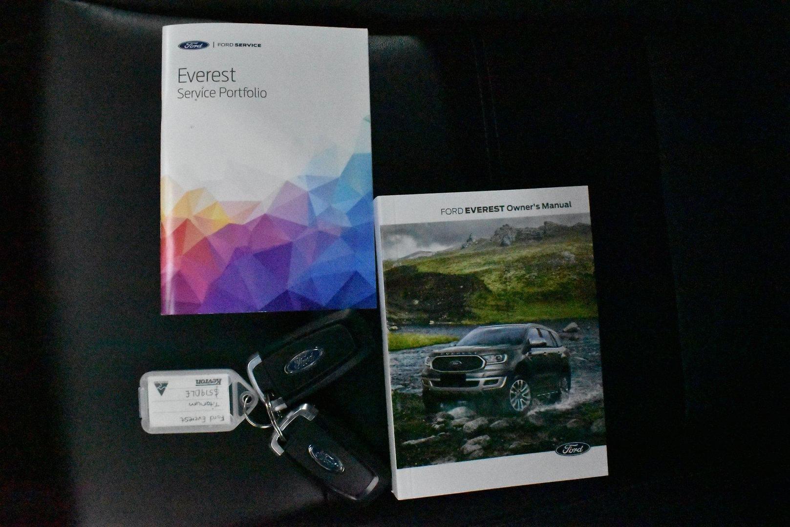 2022 Ford Everest Titanium — photo 25