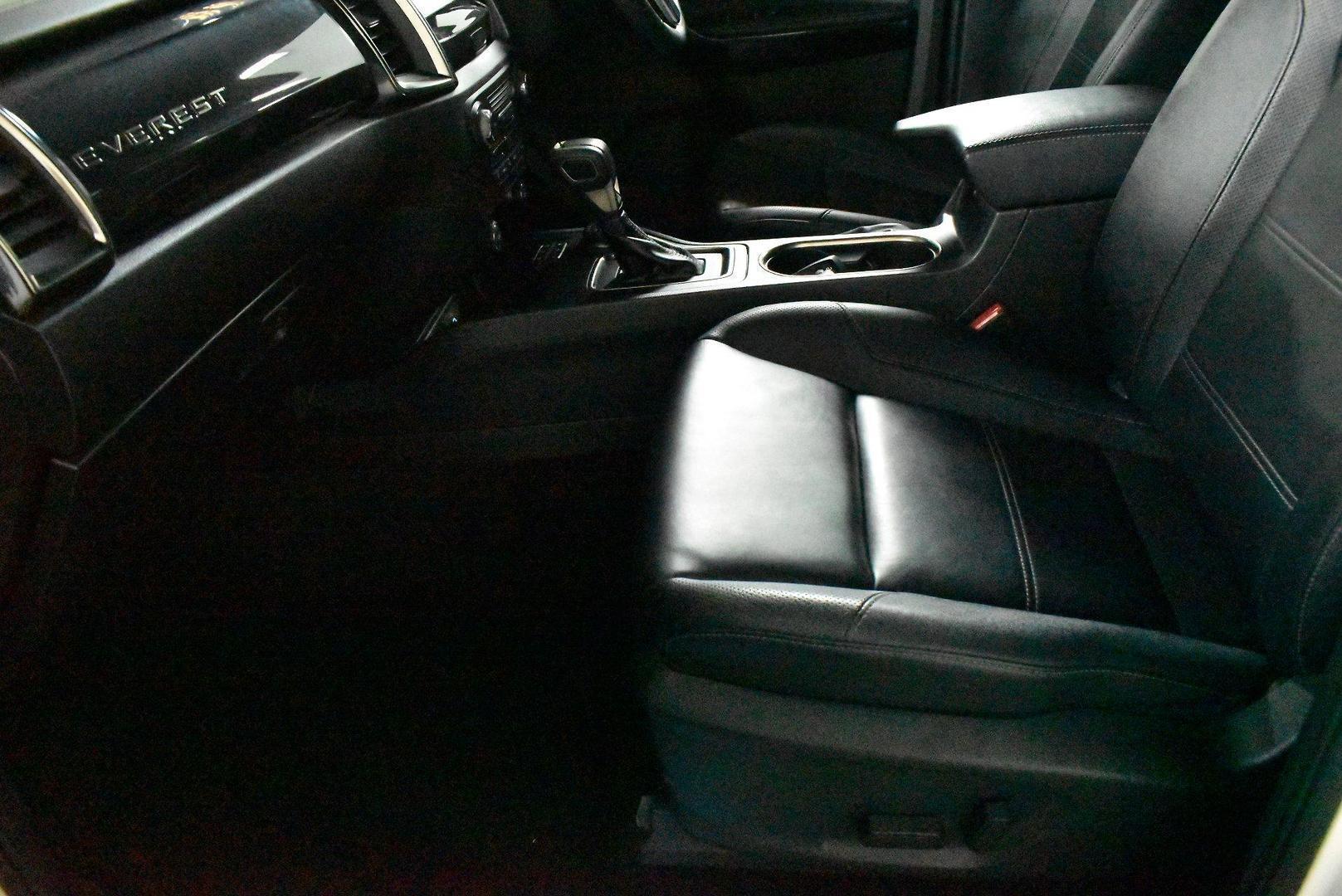2022 Ford Everest Titanium — photo 7
