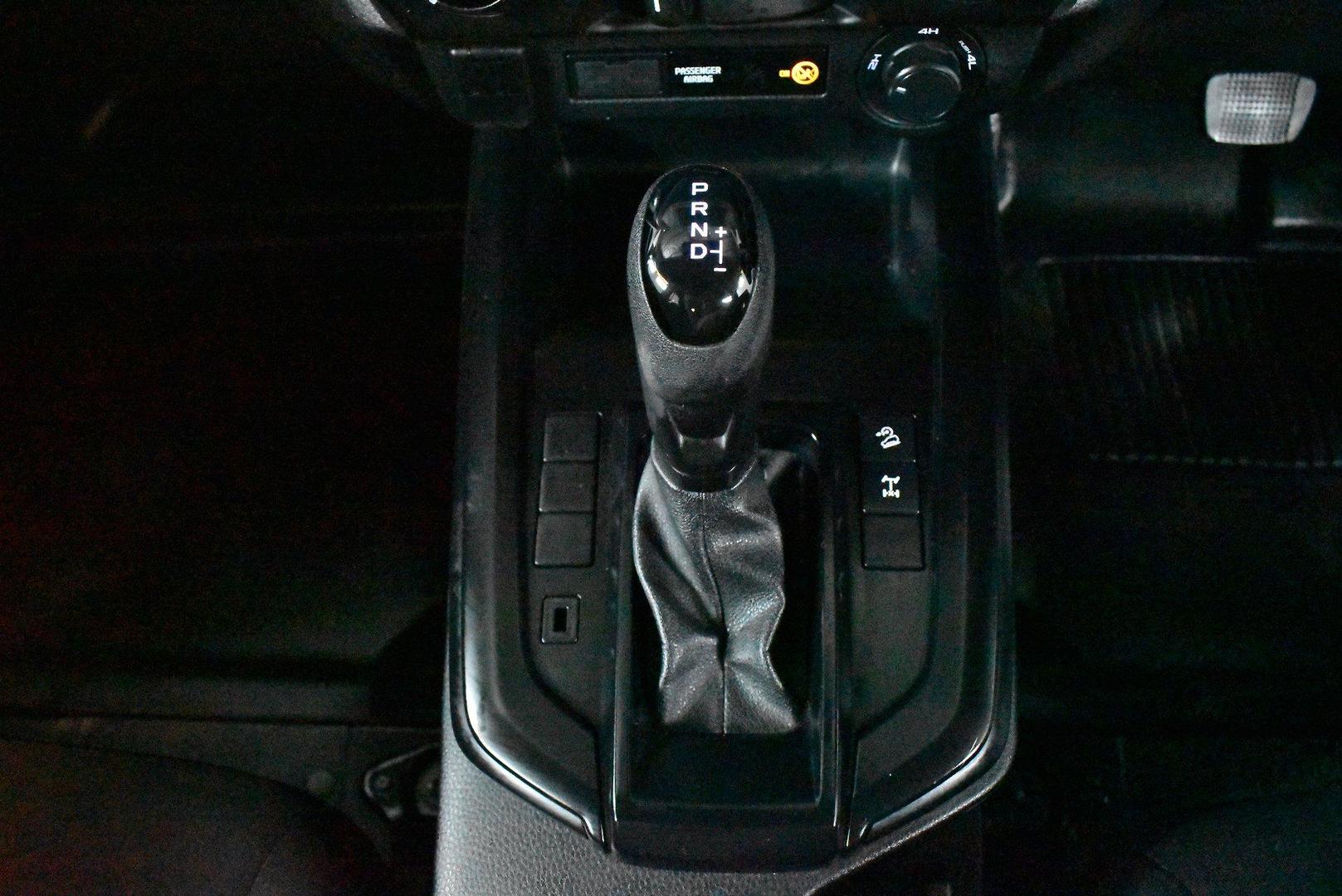 2022 Isuzu D-MAX SX — photo 20