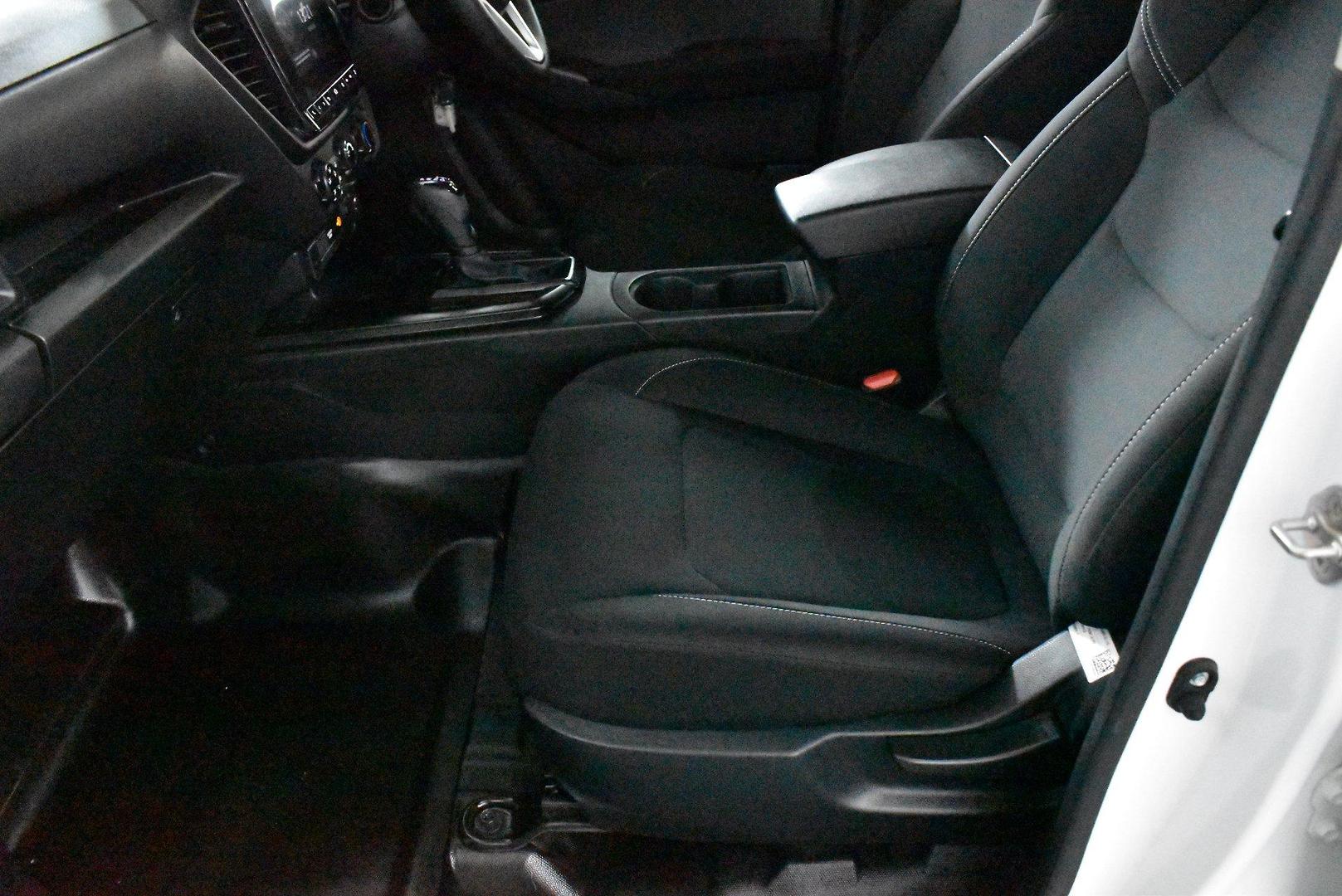 2022 Isuzu D-MAX SX — photo 7