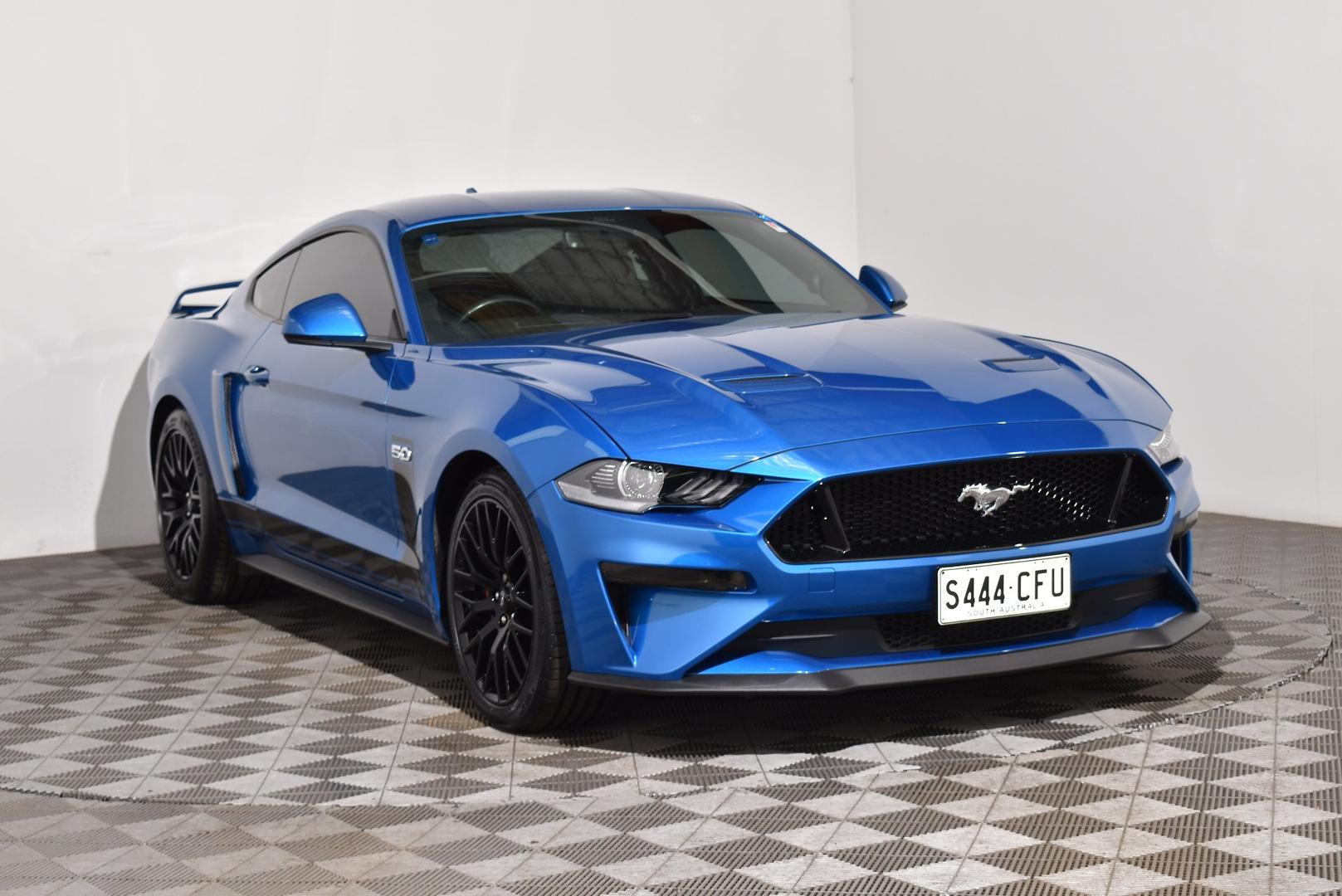2020 Ford Mustang GT — photo 1