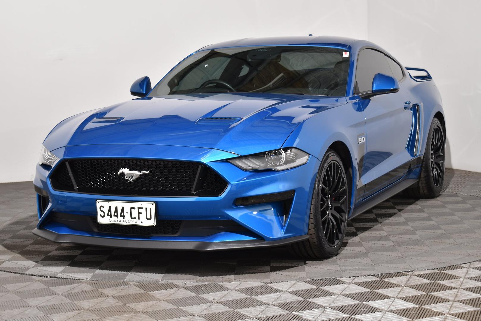 2020 Ford Mustang GT — photo 13