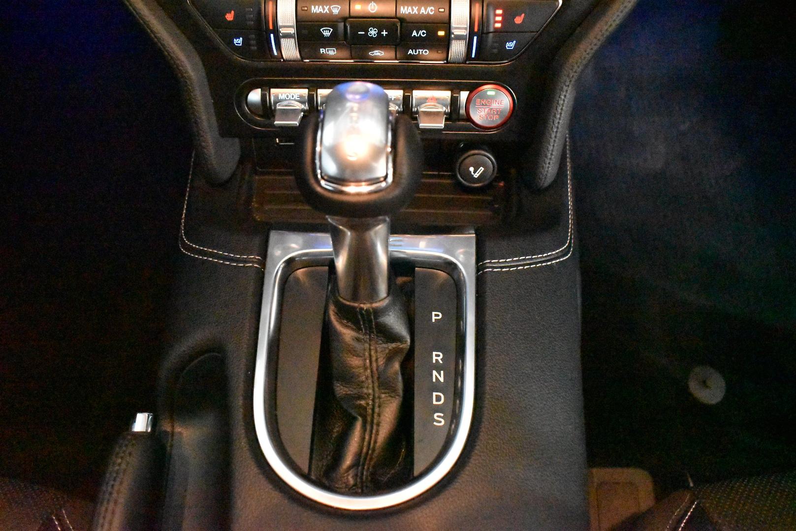 2020 Ford Mustang GT — photo 20