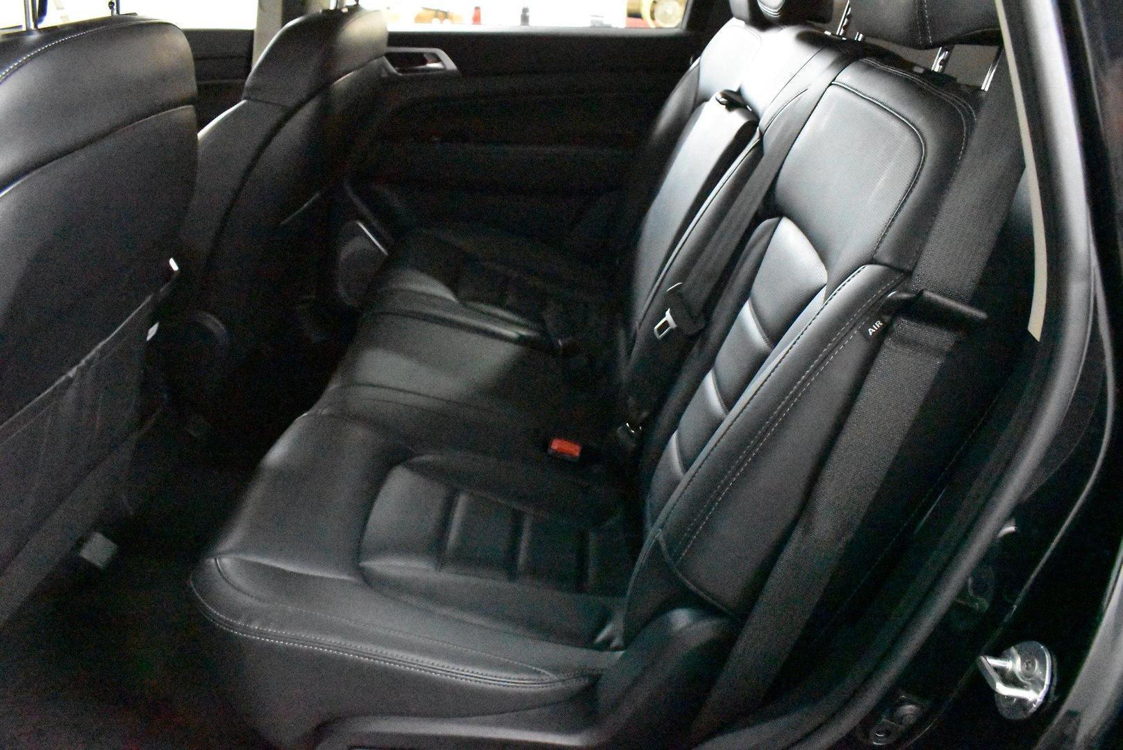 2022 SsangYong Rexton ELX — photo 8