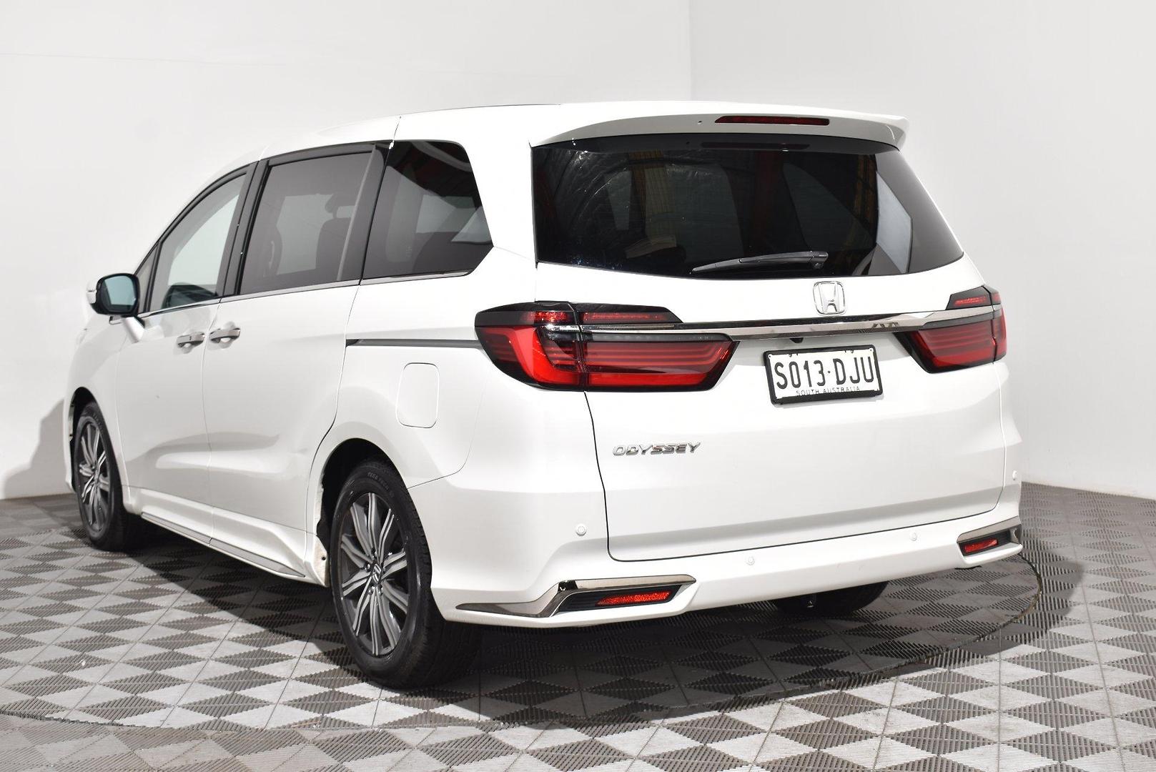 2021 Honda Odyssey Vi LX7 — photo 24