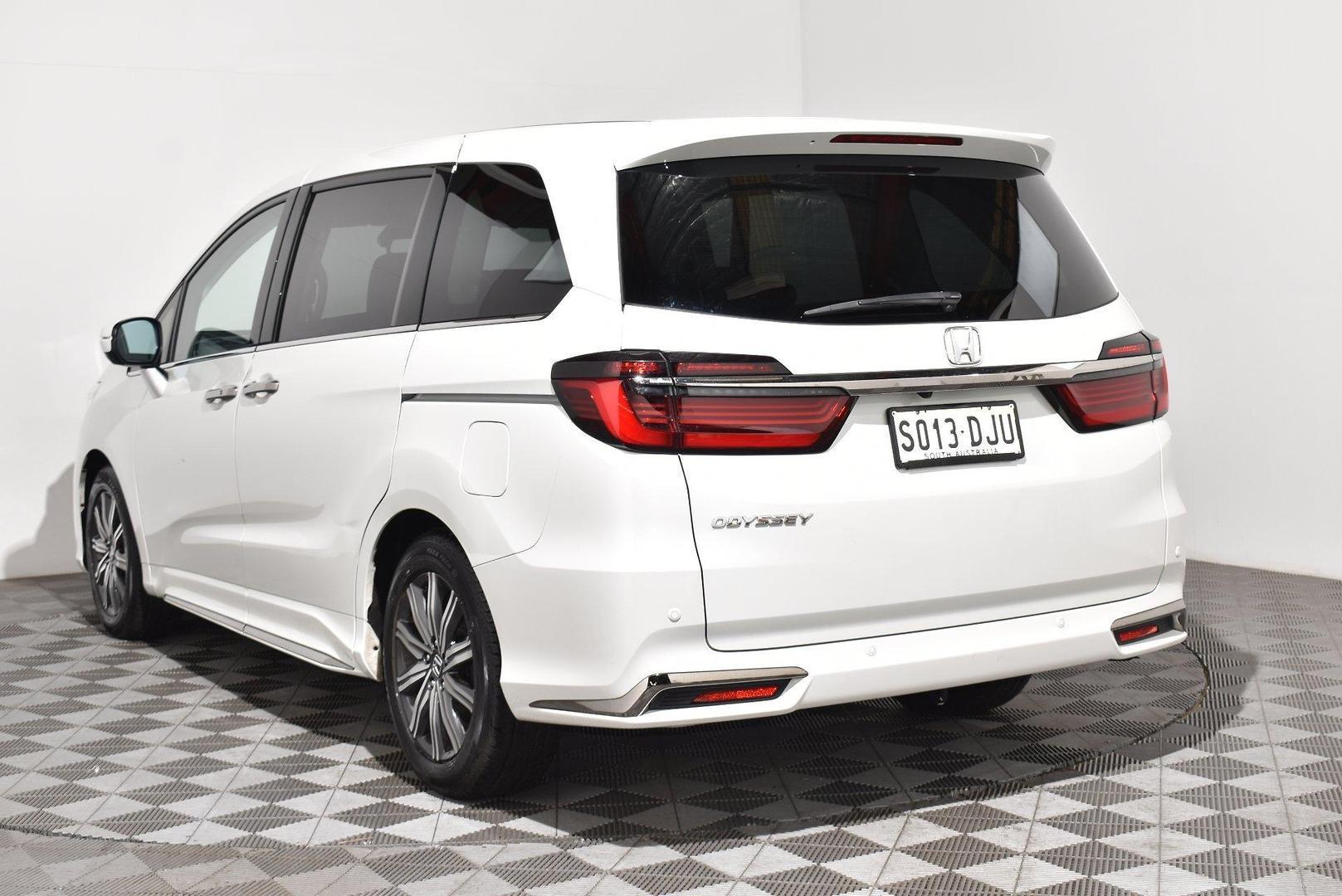2021 Honda Odyssey Vi LX7 — photo 34