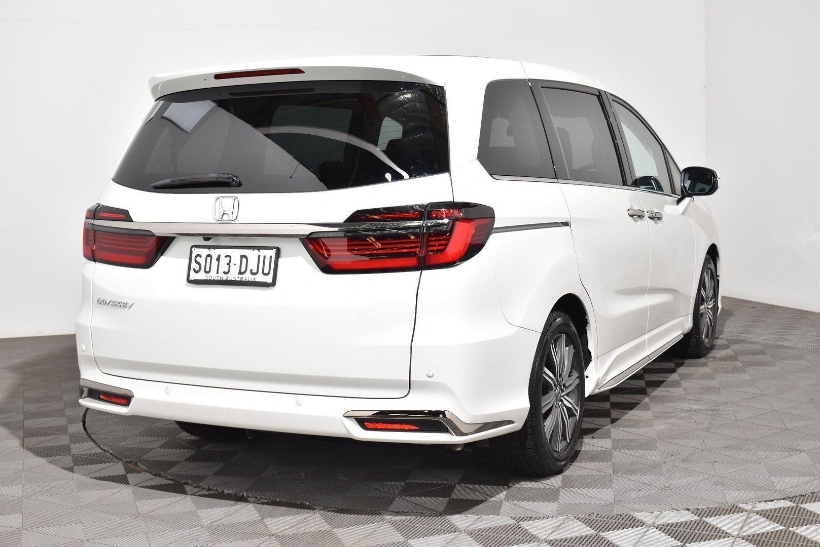 2021 Honda Odyssey Vi LX7 — photo 7
