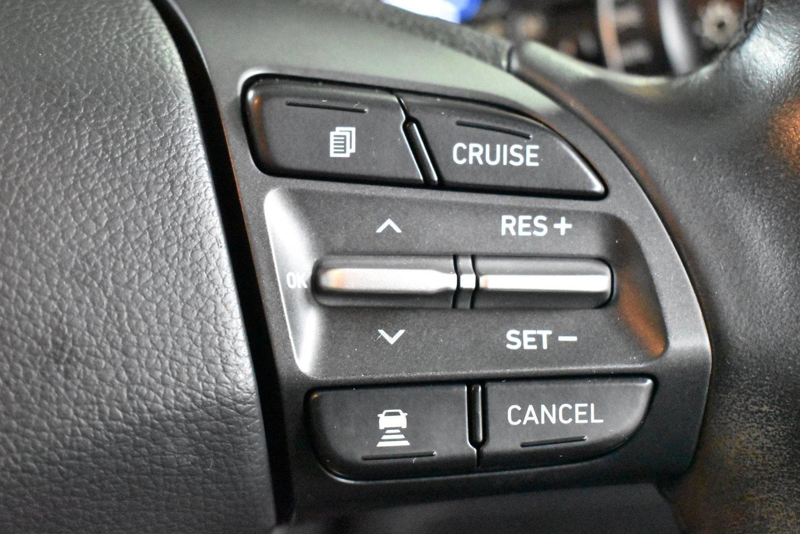 2020 Hyundai Kona Elite — photo 22