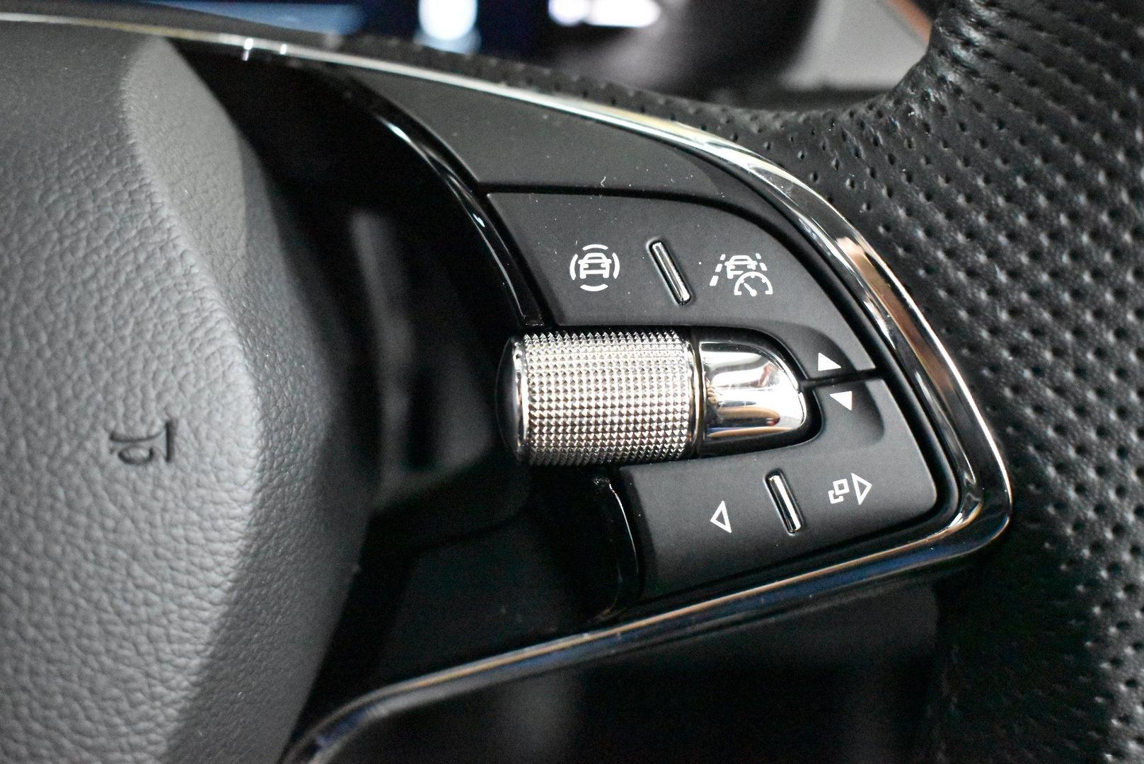 2022 SKODA Kamiq 85TSI Style — photo 21