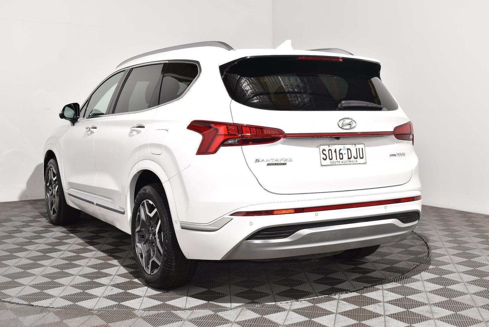 2023 Hyundai Santa Fe Hybrid Highlander — photo 15