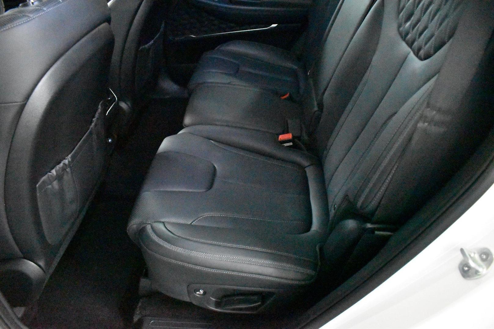 2023 Hyundai Santa Fe Hybrid Highlander — photo 9