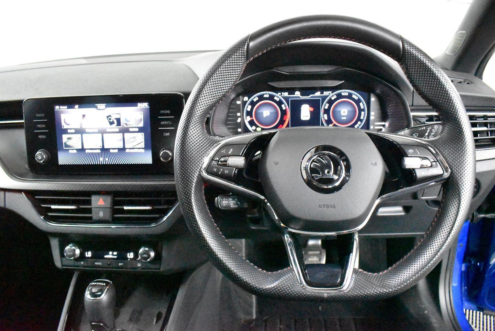 2021 SKODA Kamiq 110TSI Monte Carlo — photo 5