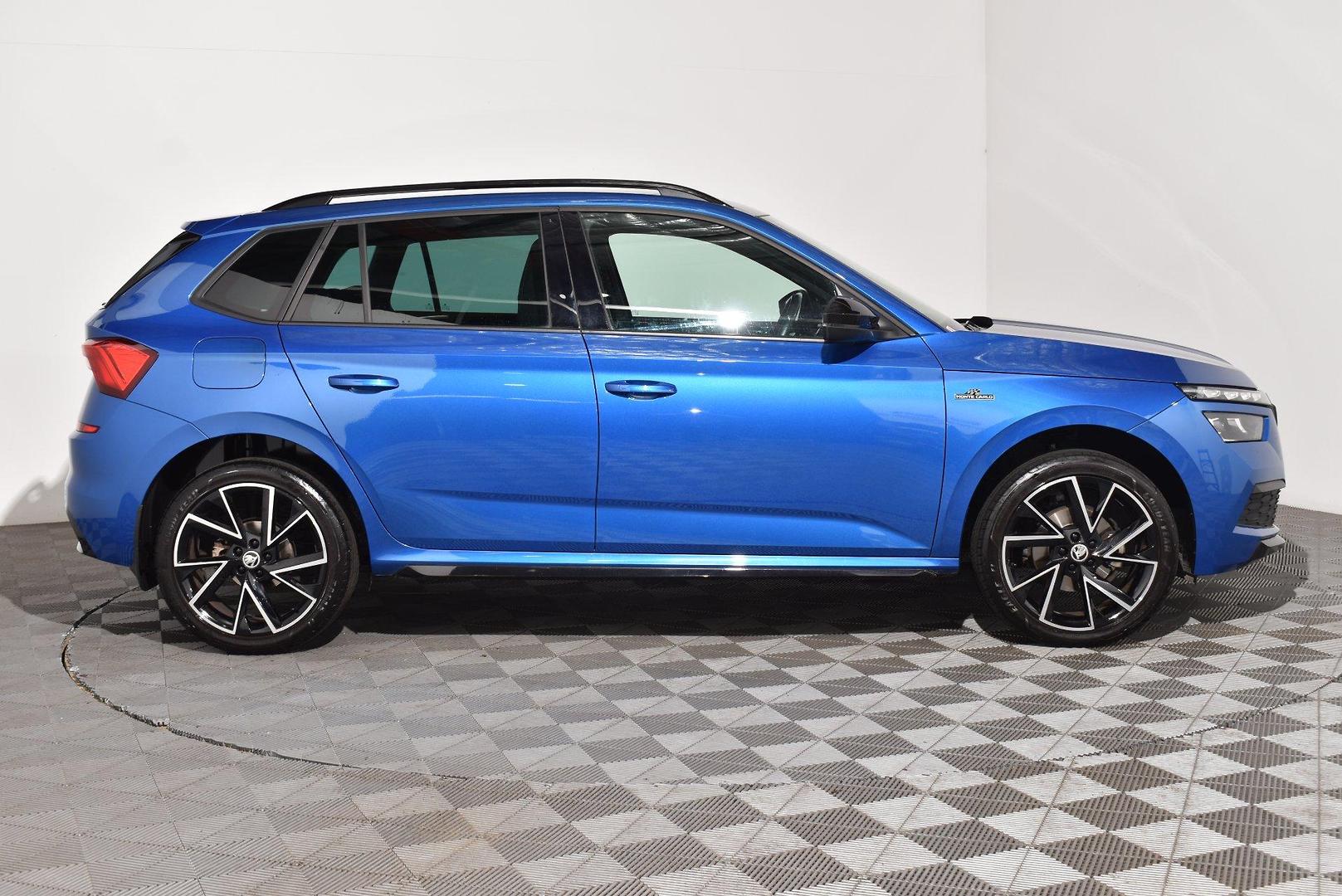 2021 SKODA Kamiq 110TSI Monte Carlo — photo 9