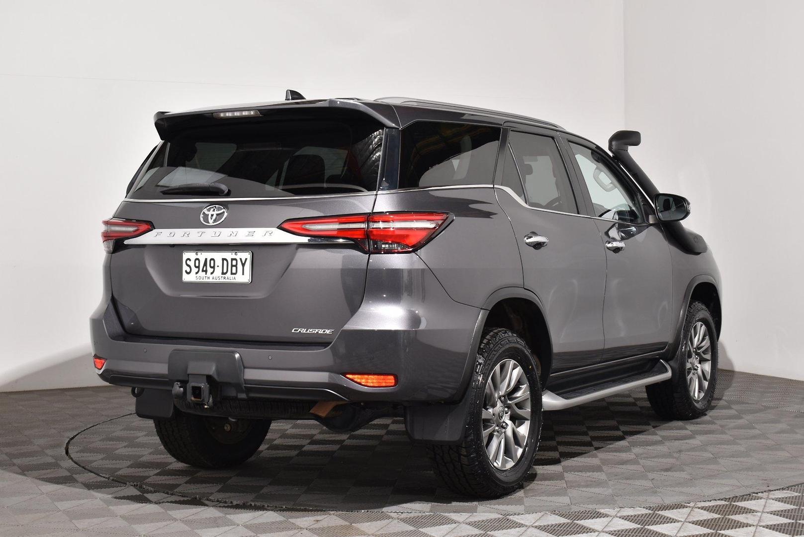 2022 Toyota Fortuner Crusade — photo 13