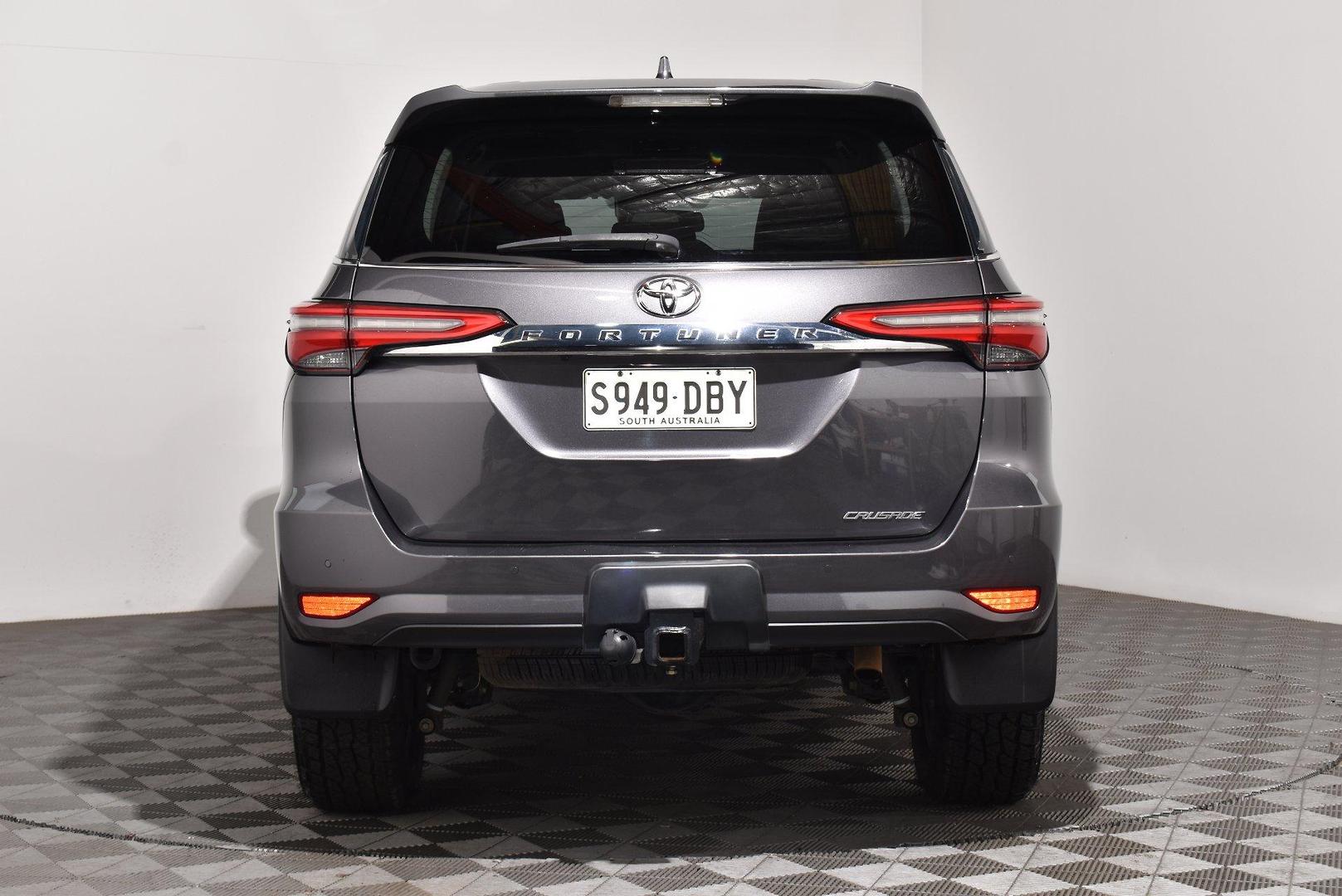 2022 Toyota Fortuner Crusade — photo 4