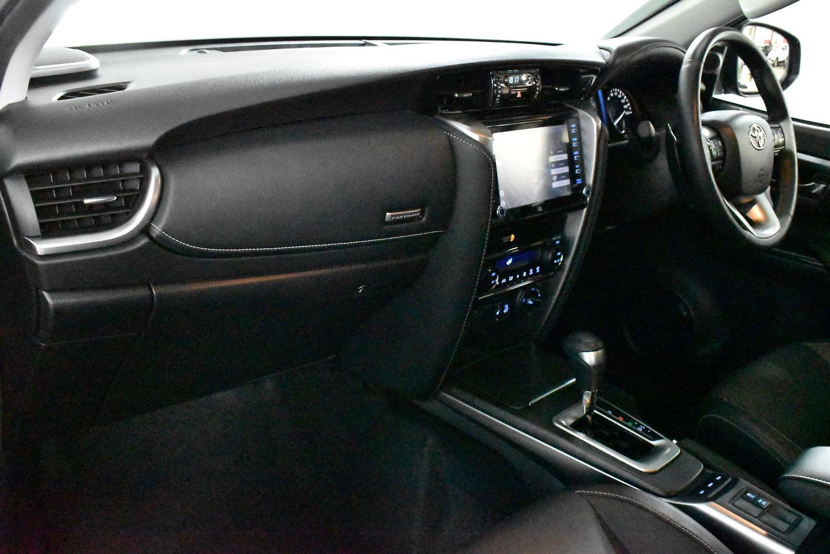 2022 Toyota Fortuner Crusade — photo 6