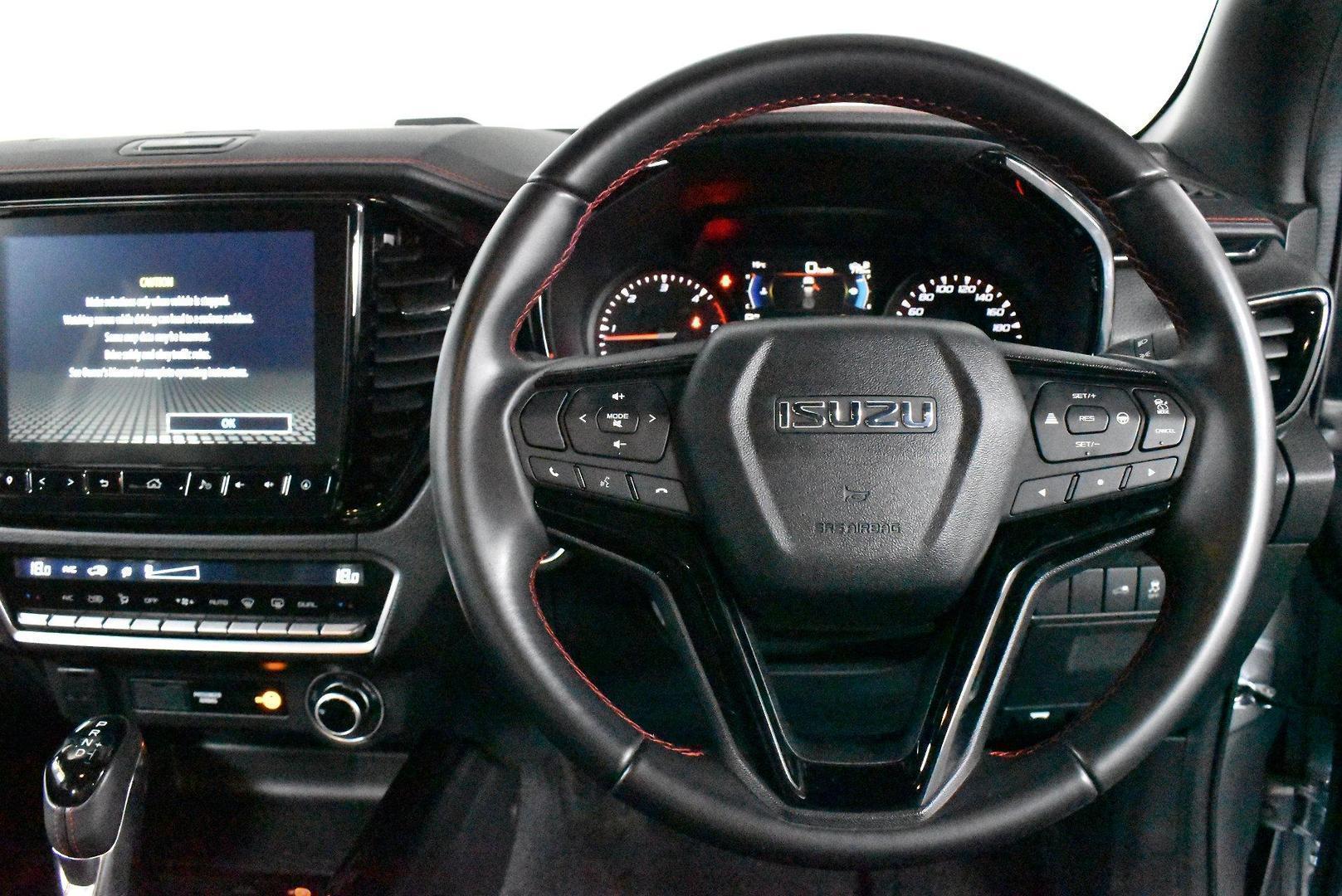 2023 Isuzu D-MAX XTERRAIN — photo 5