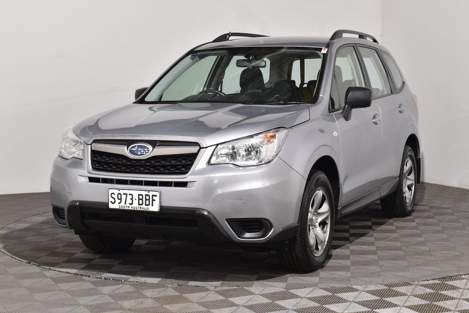 2014 Subaru Forester 25i — photo 13