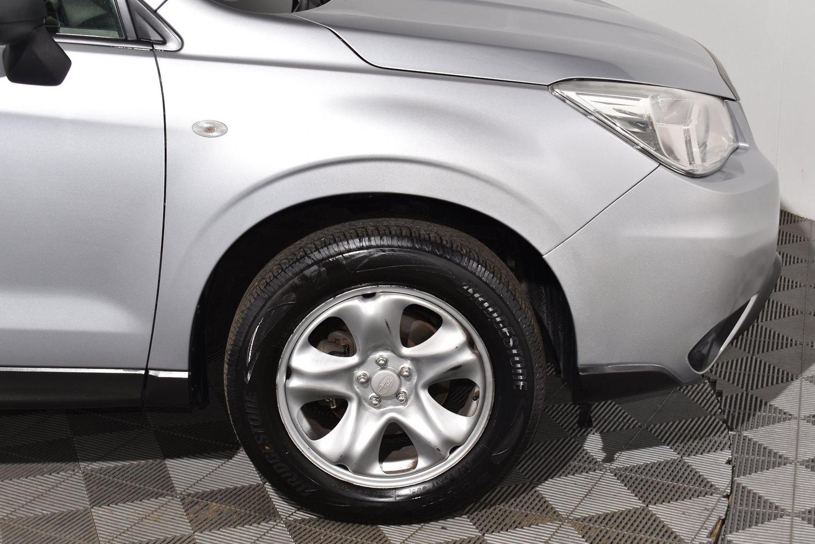 2014 Subaru Forester 25i — photo 18