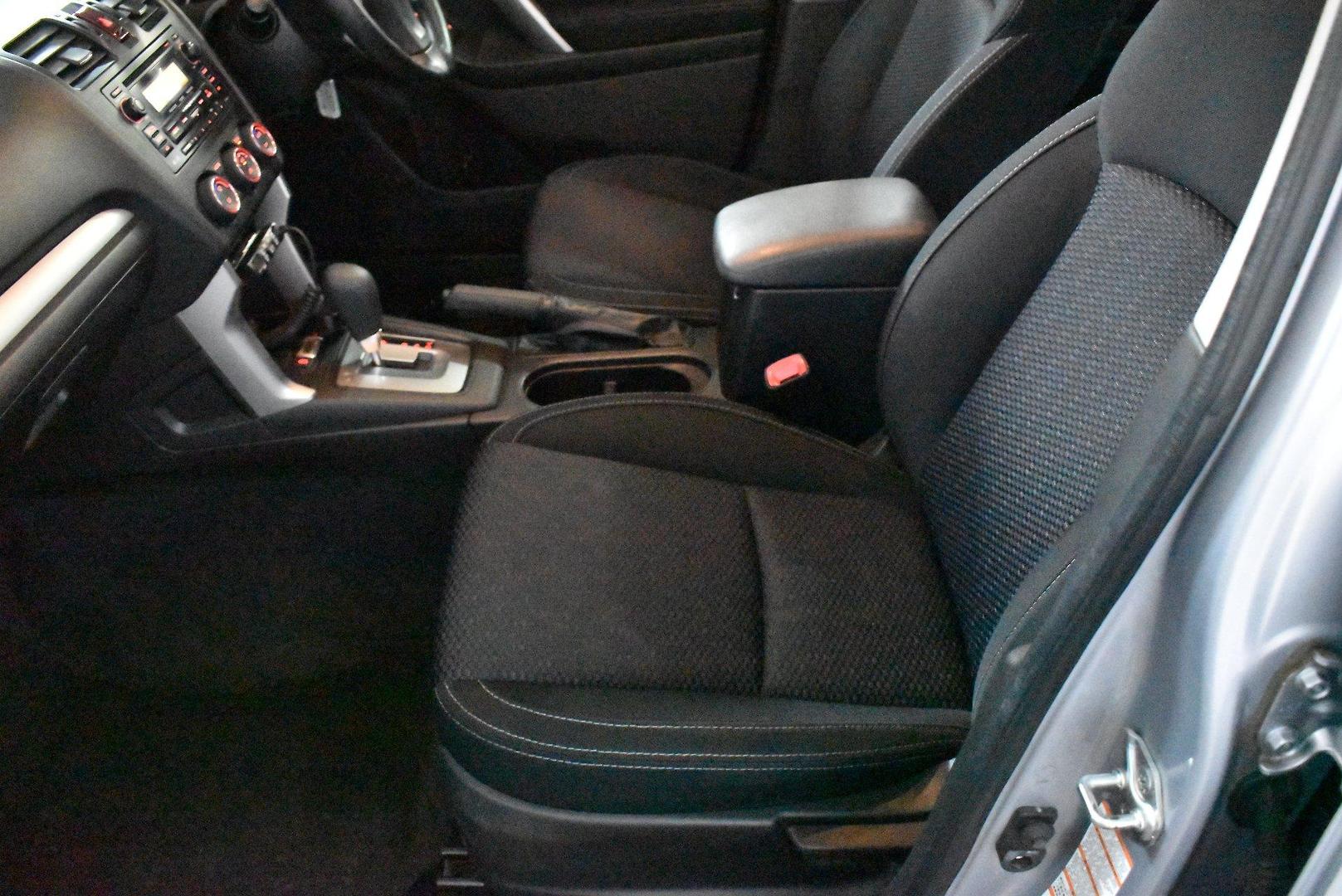 2014 Subaru Forester 25i — photo 7