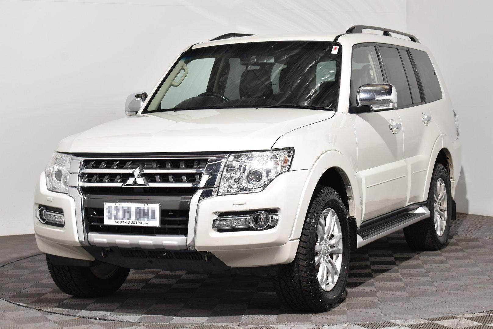 2019 Mitsubishi Pajero GLS — photo 13