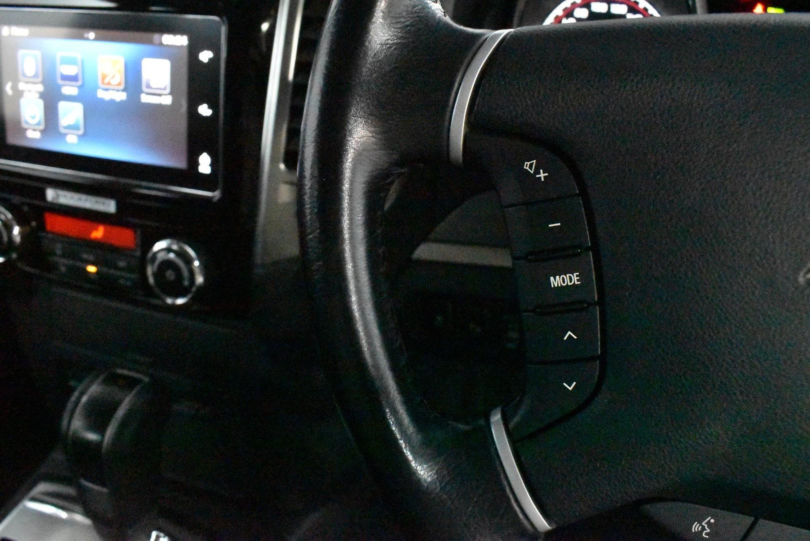 2019 Mitsubishi Pajero GLS — photo 21