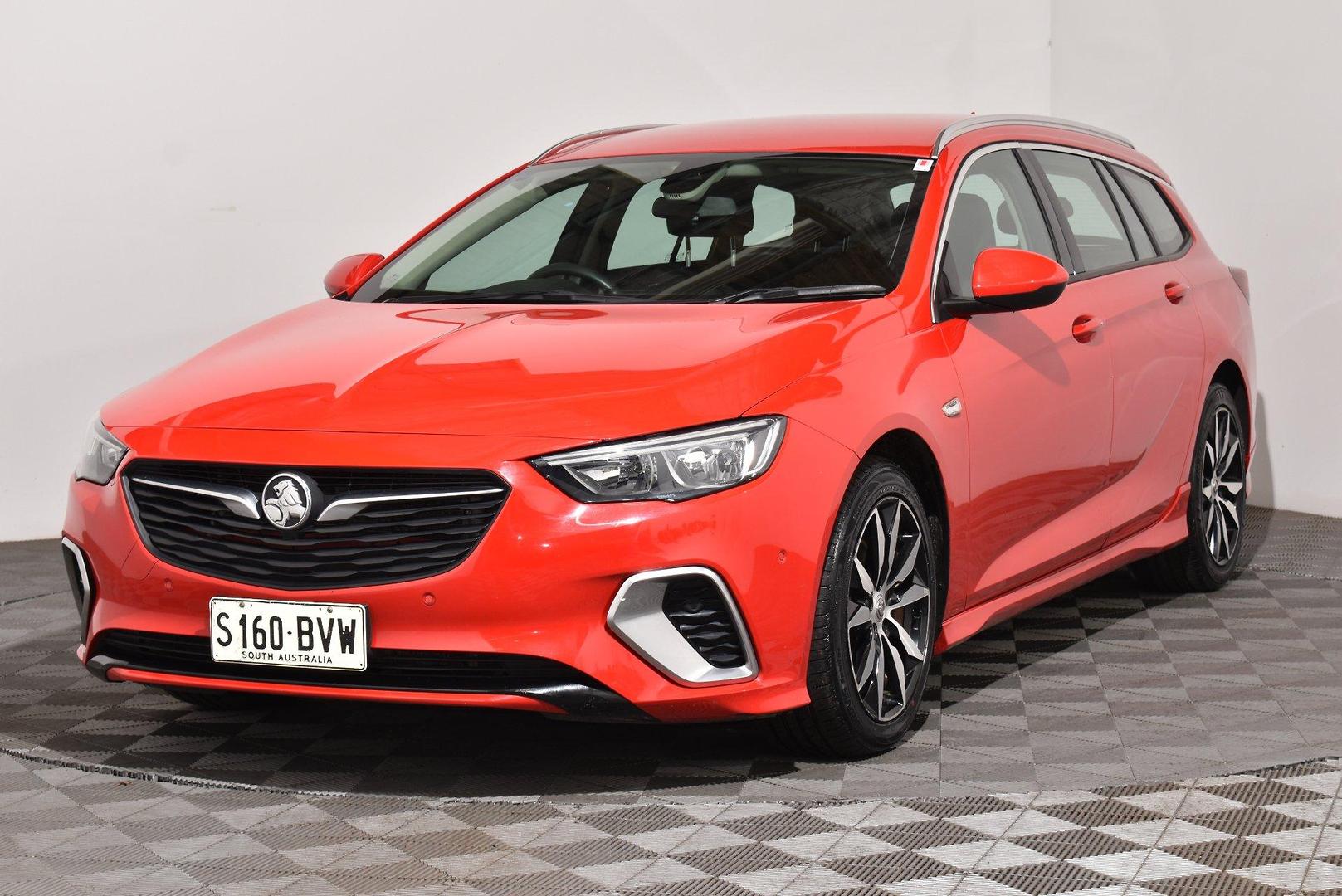 2018 Holden Commodore RS — photo 13