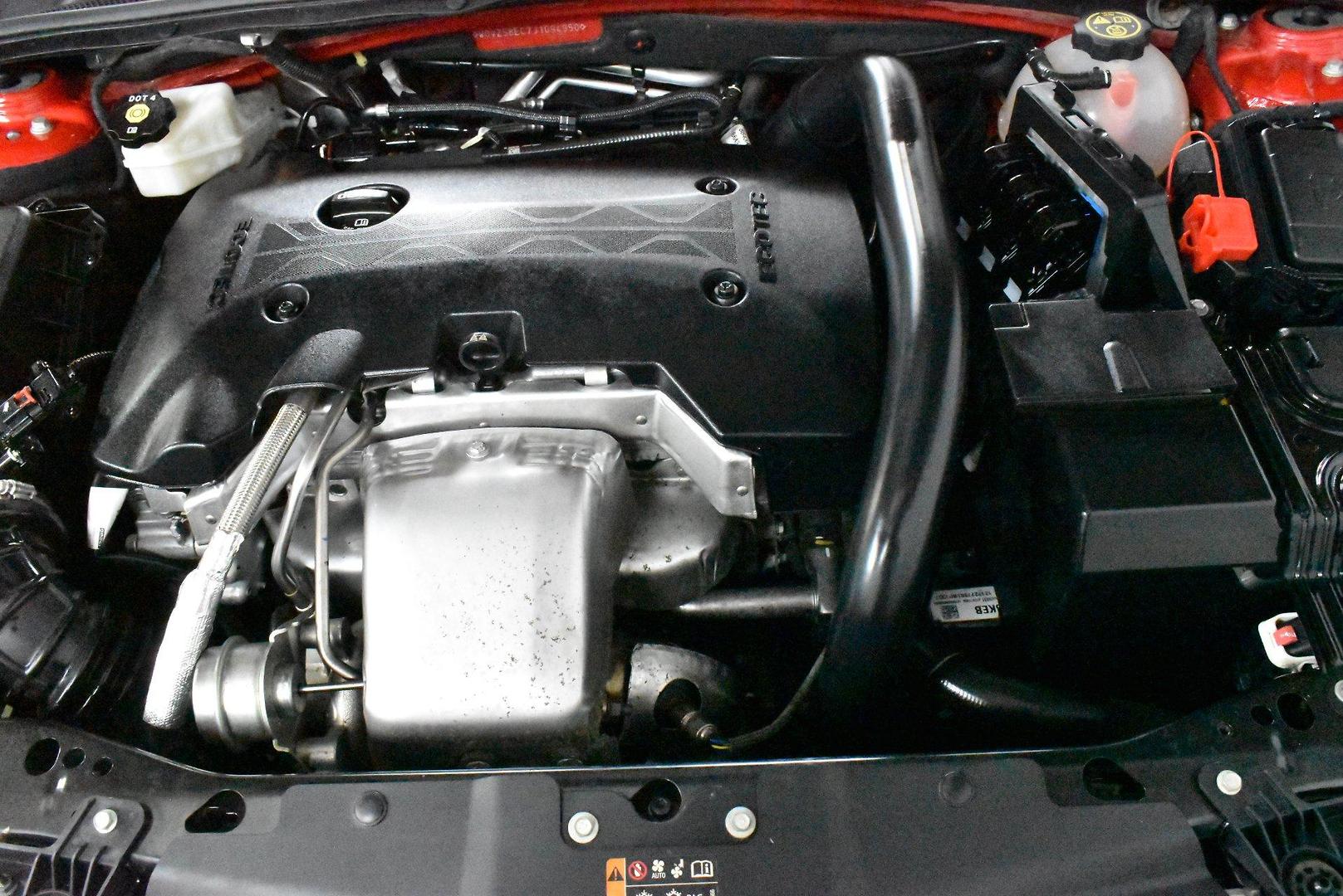 2018 Holden Commodore RS — photo 17