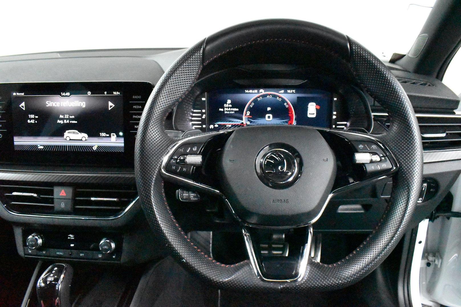 2022 SKODA Kamiq 110TSI Monte Carlo — photo 5