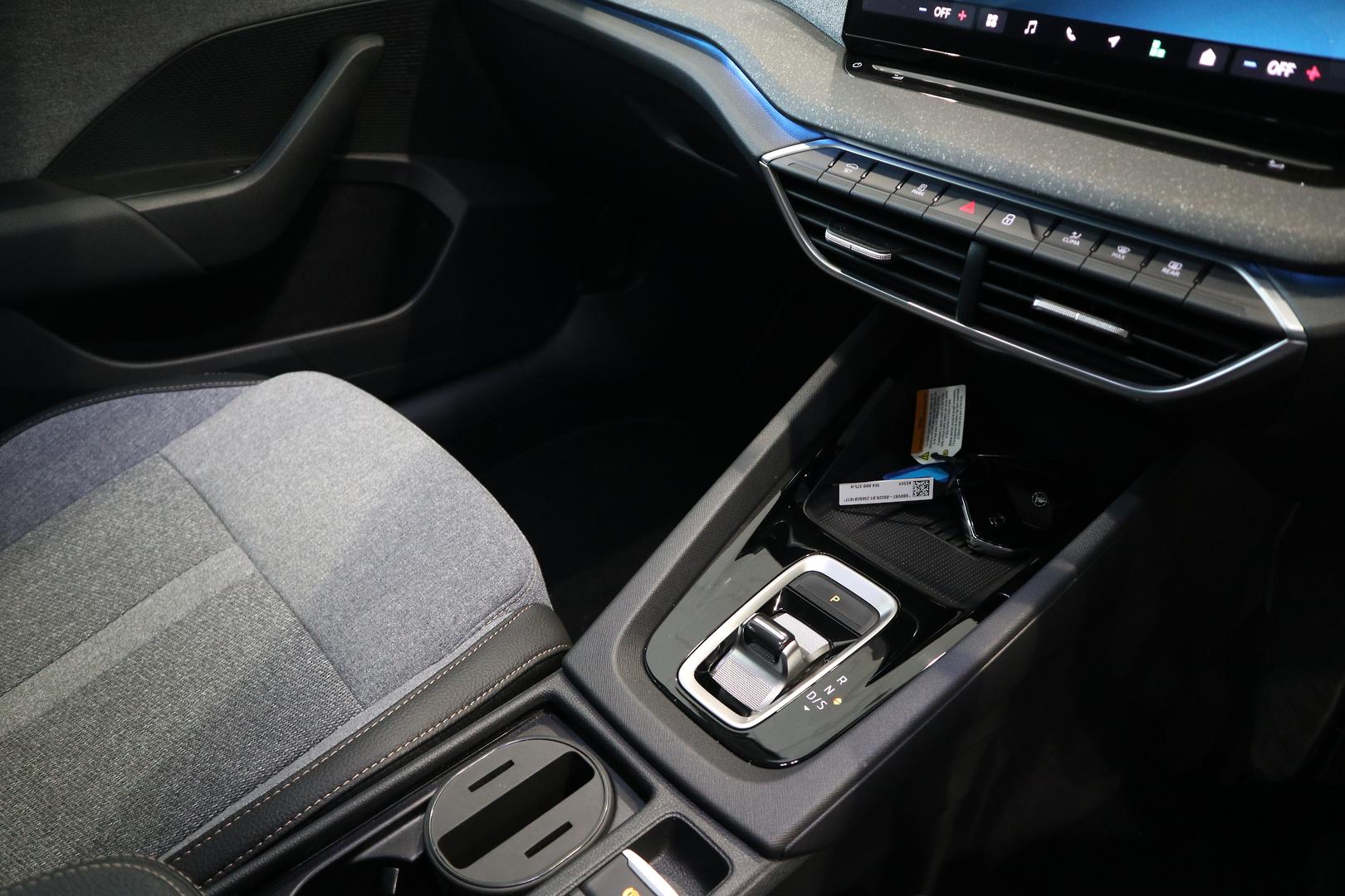 2025 SKODA Octavia 110TSI Select — photo 12