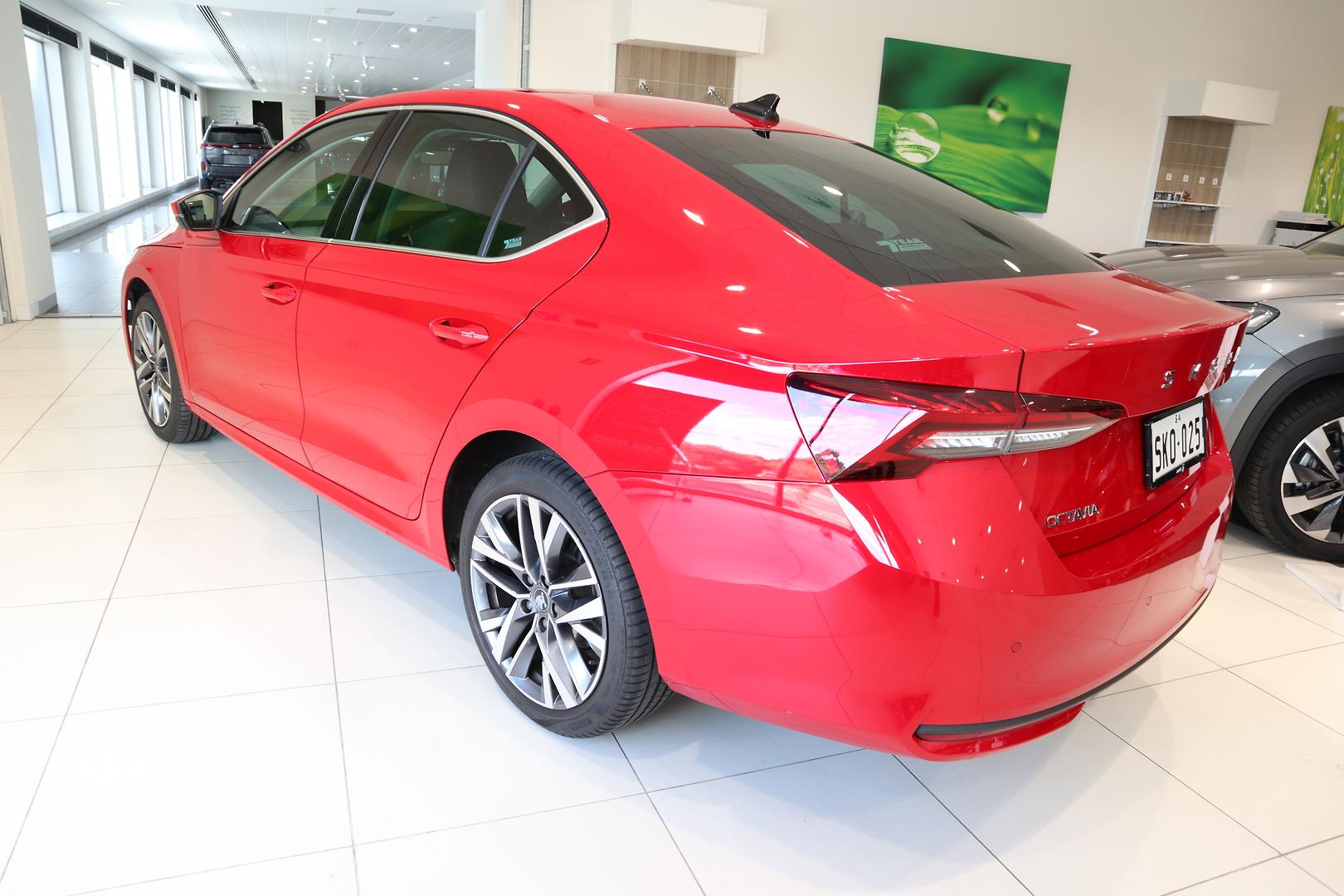 2025 SKODA Octavia 110TSI Select — photo 5