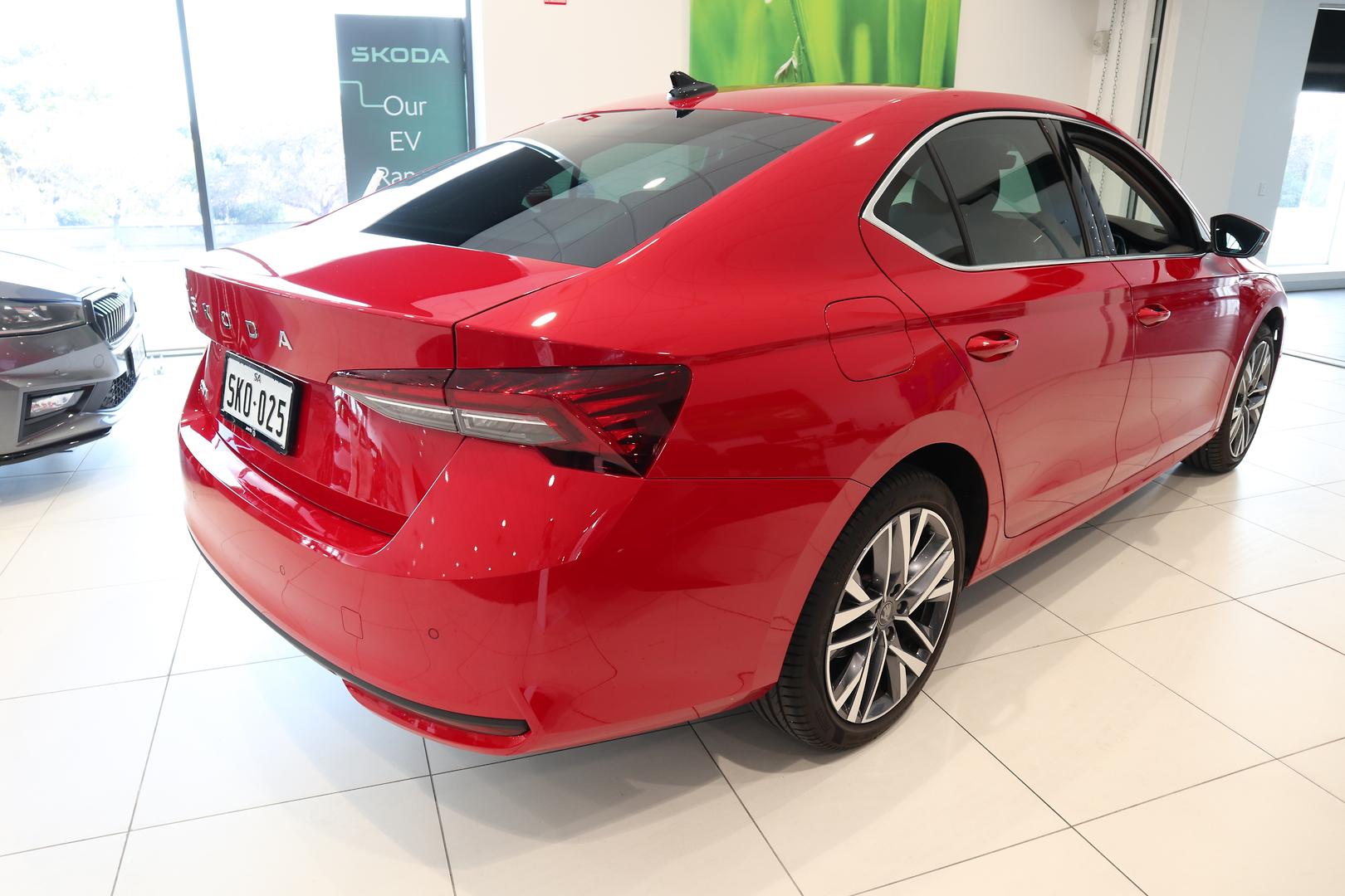 2025 SKODA Octavia 110TSI Select — photo 7