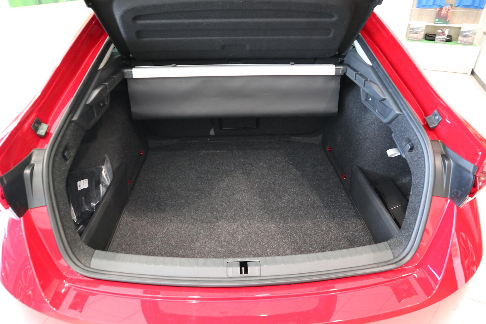 2025 SKODA Octavia 110TSI Select — photo 8