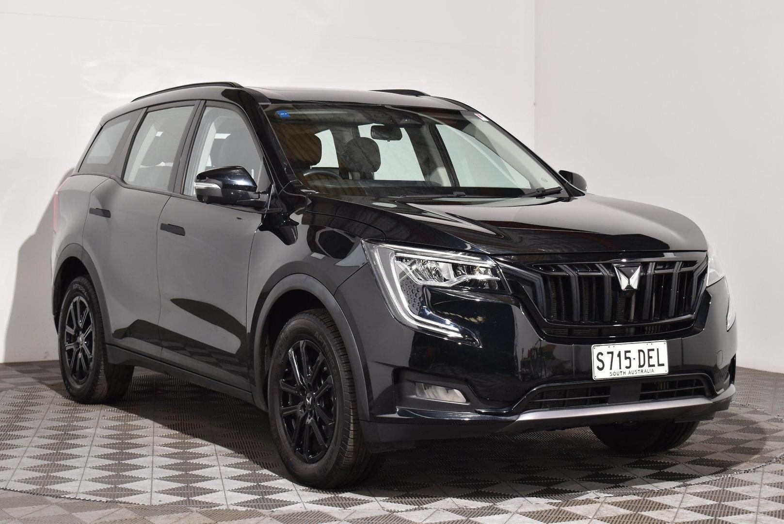 2024 Mahindra XUV700 AX7L Black Edition — photo 1