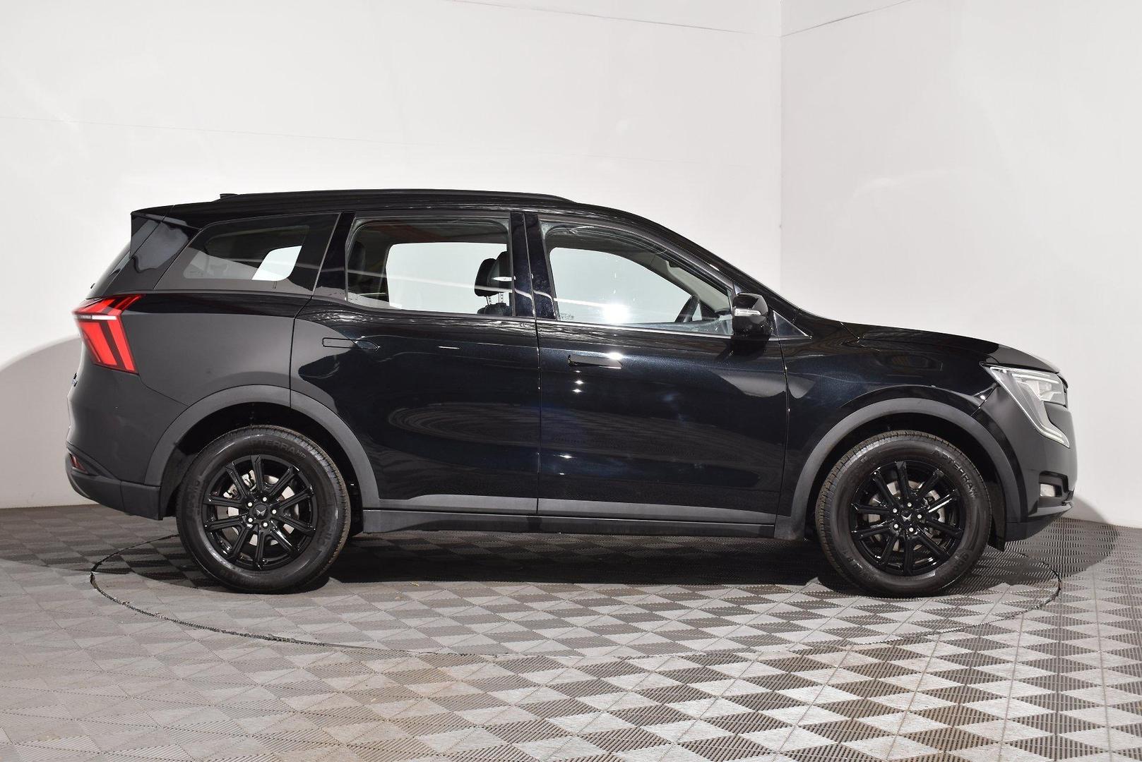 2024 Mahindra XUV700 AX7L Black Edition — photo 10