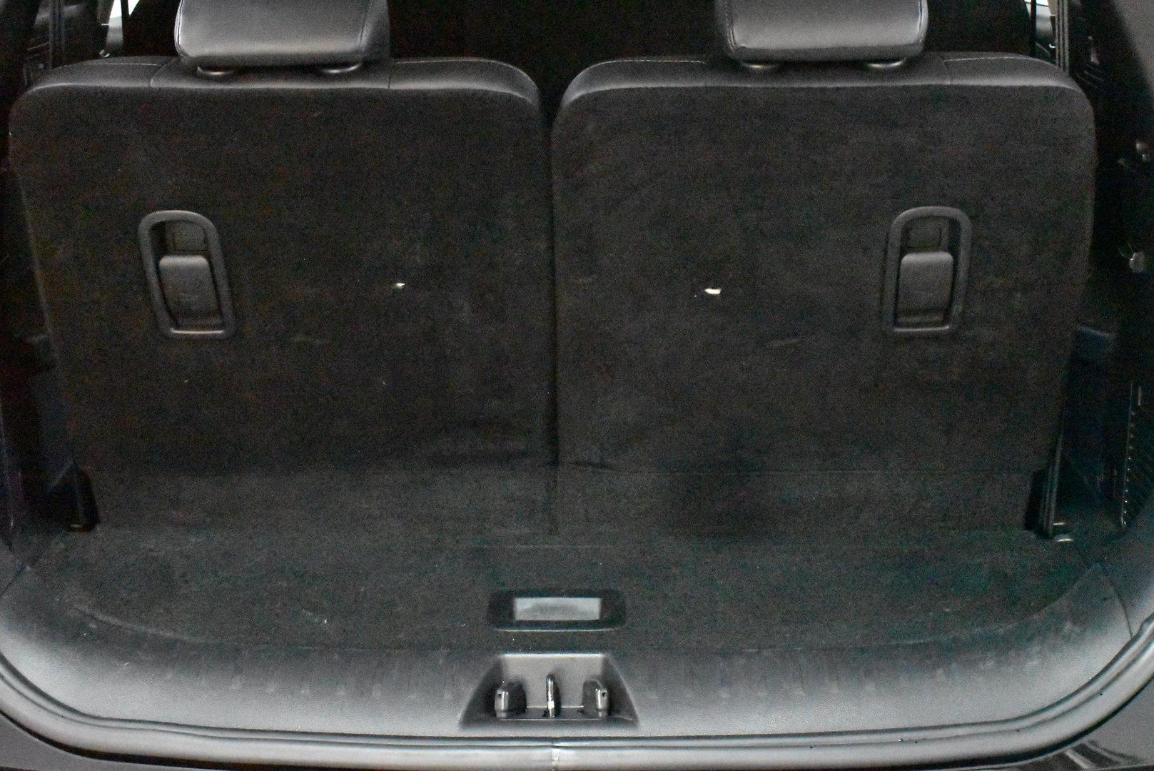 2024 Mahindra XUV700 AX7L Black Edition — photo 16