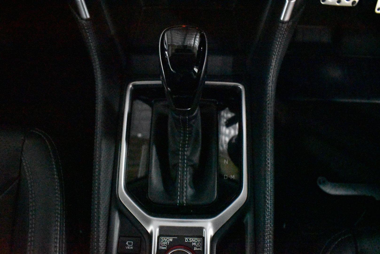 2024 Mahindra XUV700 AX7L Black Edition — photo 20