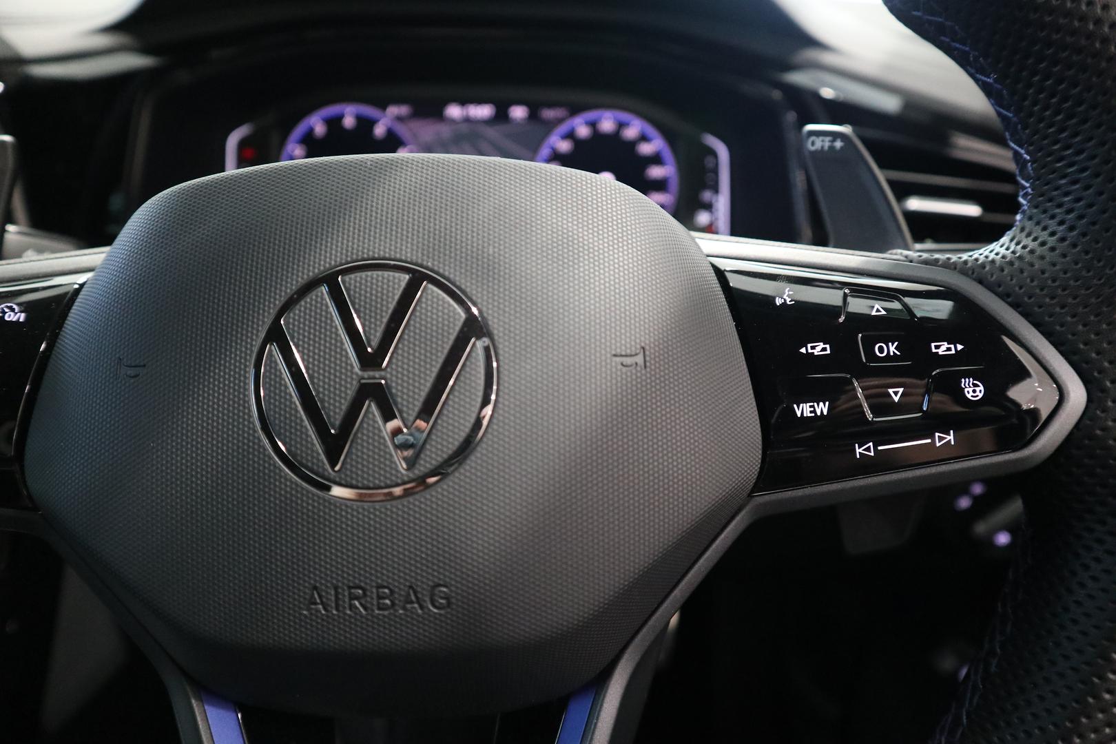2023 Volkswagen T-Roc R — photo 12
