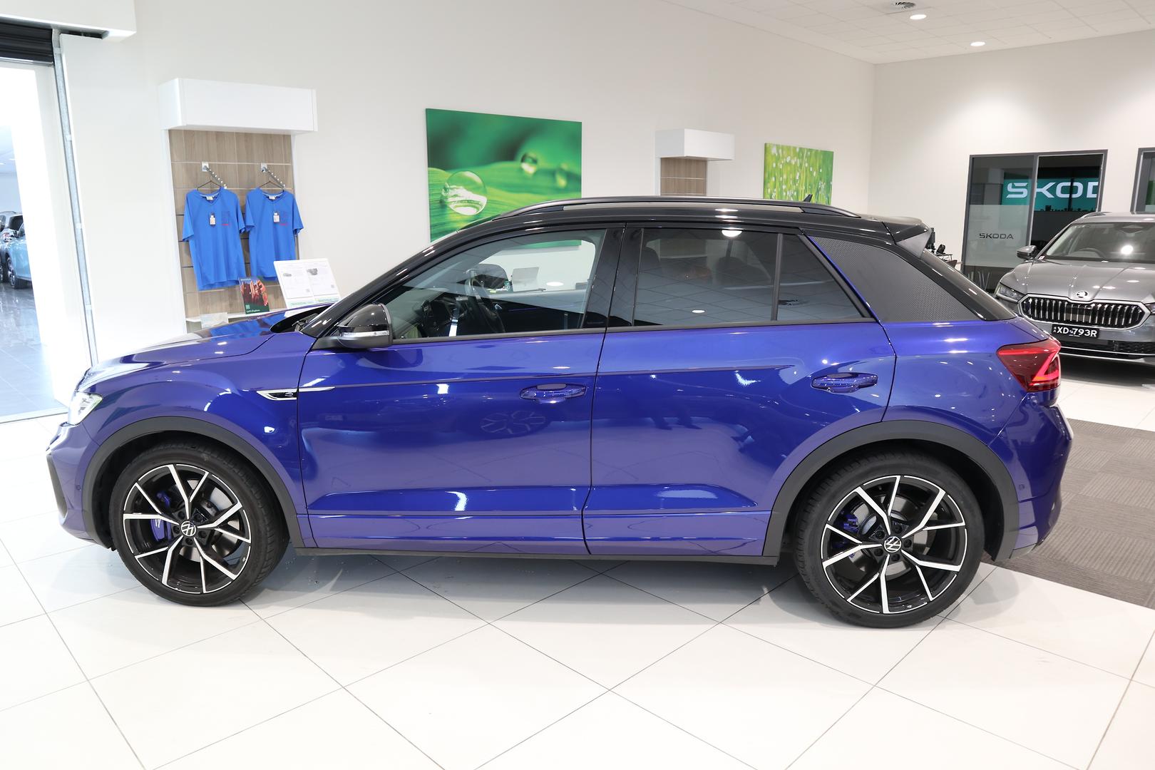 2023 Volkswagen T-Roc R — photo 4