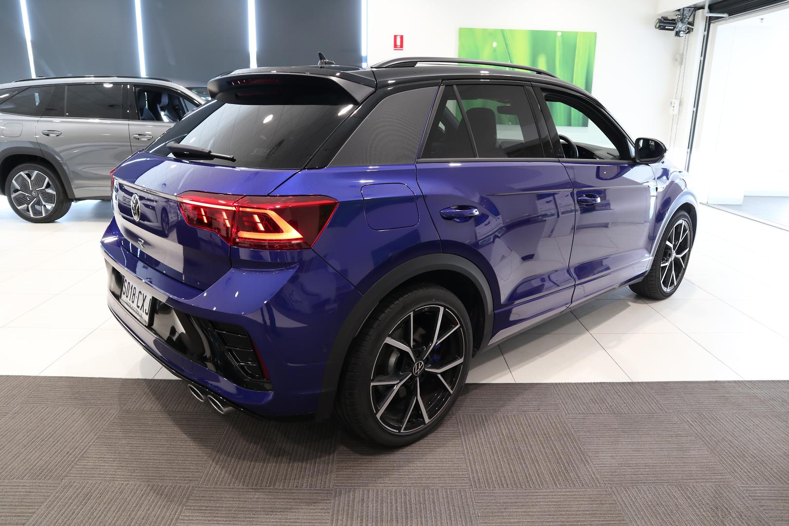 2023 Volkswagen T-Roc R — photo 7