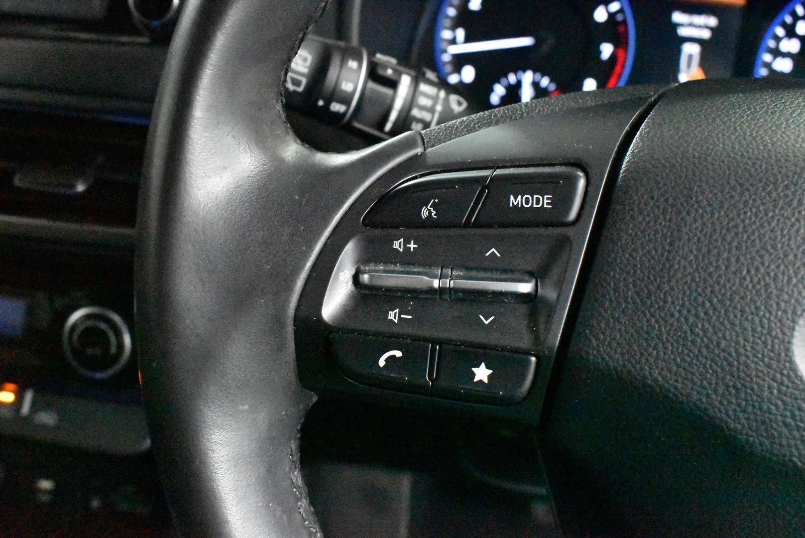2022 Hyundai Kona Elite — photo 21 of 27