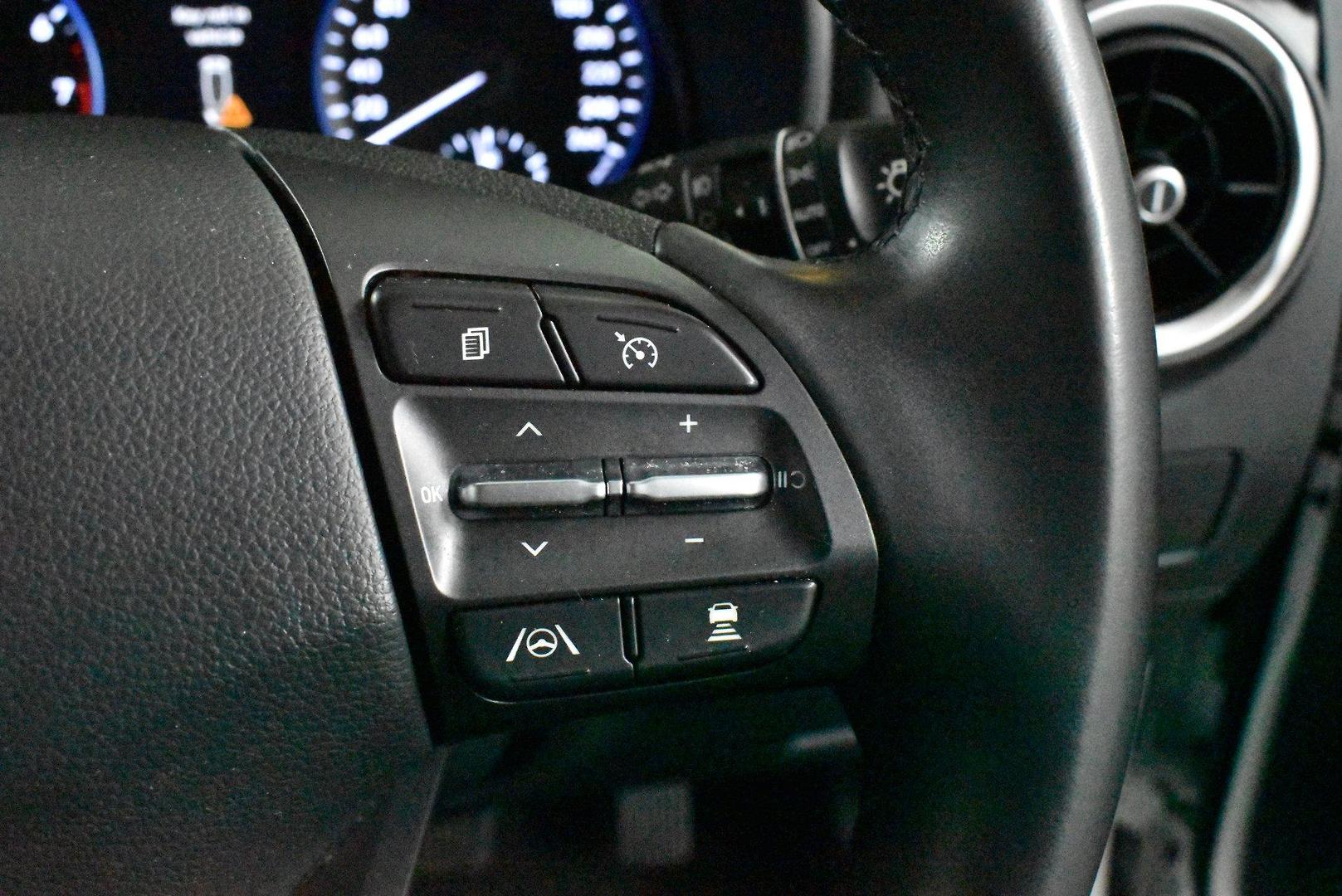 2022 Hyundai Kona Elite — photo 22 of 27