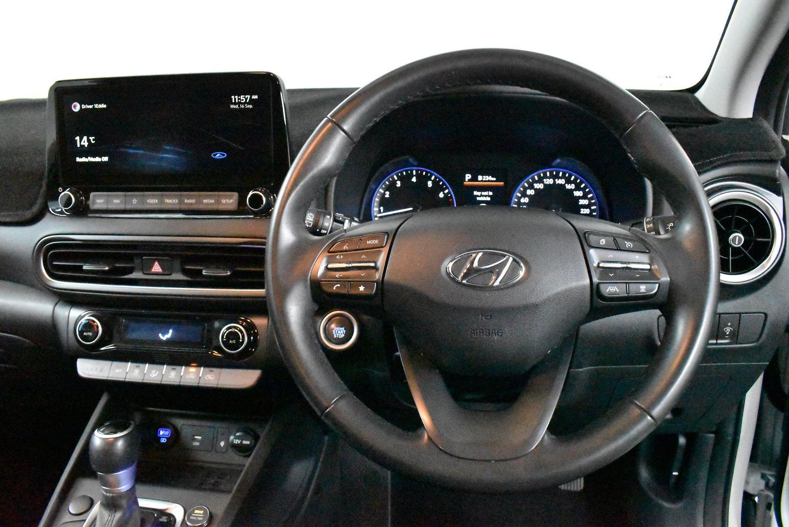 2022 Hyundai Kona Elite — photo 5 of 27