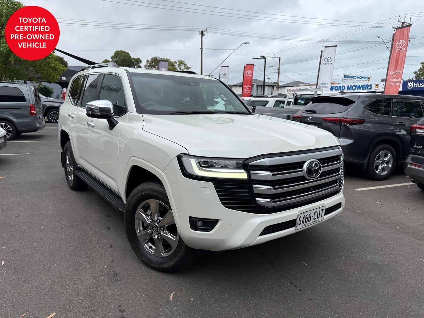 2023 Toyota Landcruiser Sahara — photo 1