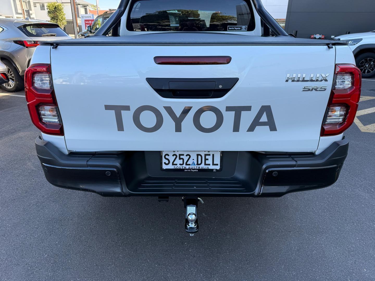 2024 Toyota Hilux SR5 48V — photo 5